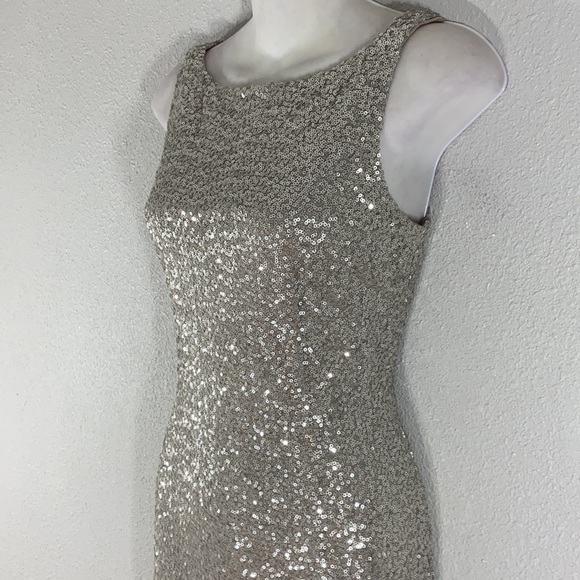 Ralph Lauren silver sequin full length gown KX - Picture 6 of 9